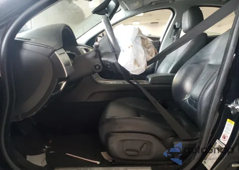 2013 Jaguar Xf z USA, uszkodzony, nr VIN SAJWA0ES3DPS63602